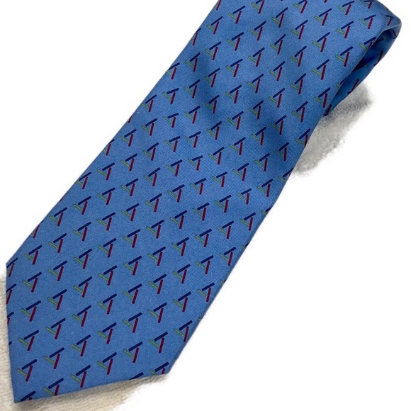 Vineyard Vines Other - Vineyard Vines neck tie Custom Collection. C3